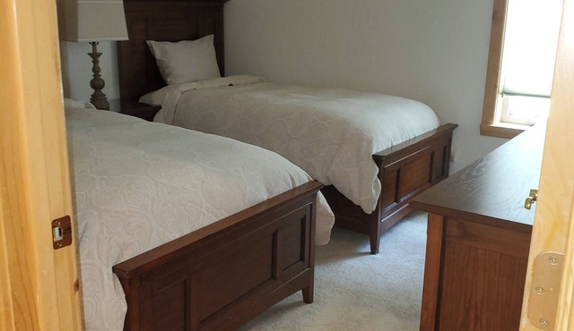 Charming 3-bedroom house in Stateline
