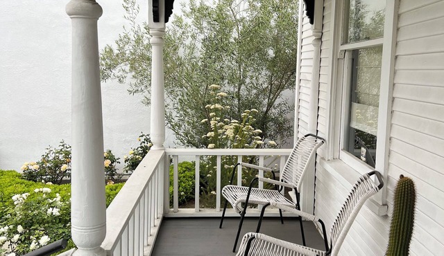 Charming, 3-bedroom house in Whittier with WiFi, AC near restaurants and hiking