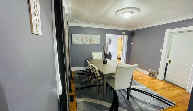 Charming 3-bedroom house with WiFi and AC in delightful Windsor