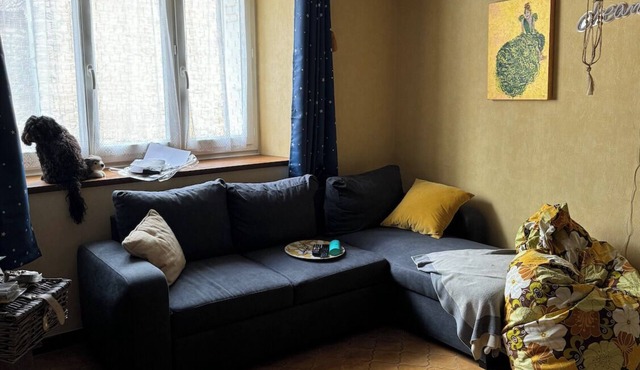 Charming 3-Bedroom House Near the Crement and Champagne Vineyards.