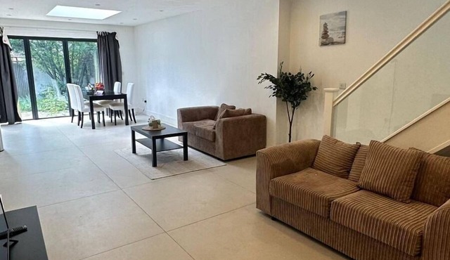 Charming 3 Bedroom House in West London