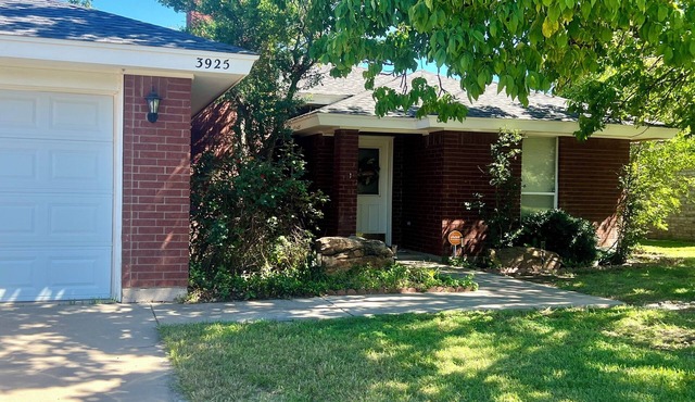 Charming 3-bedroom house with WiFi and AC in lovely Abilene