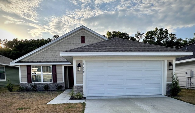 Charming 3-bedroom house with AC, WiFi in lovely Alachua