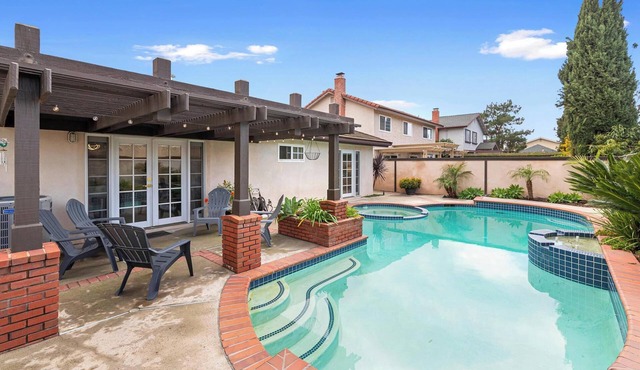 Charming 3-bedroom house near DisneyLand