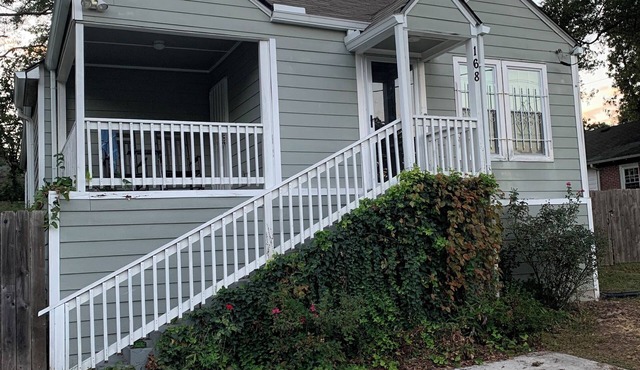 Charming 3-bedroom house with WiFi and AC in marvelous Atlanta