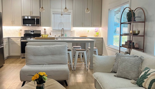 Charming 3-bedroom house in Bullard with AC, WiFi