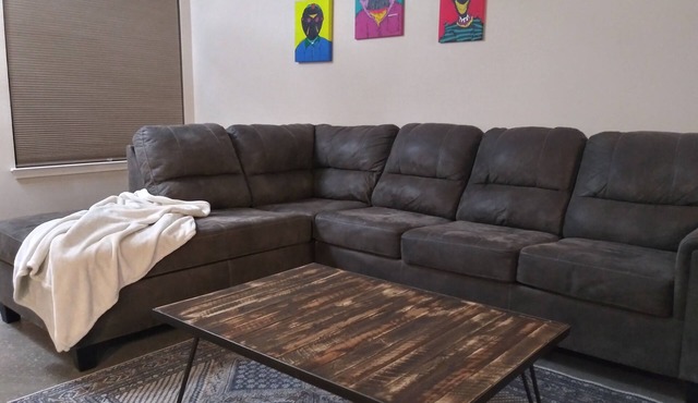 Charming 3-bedroom house with AC and WiFi in El Paso
