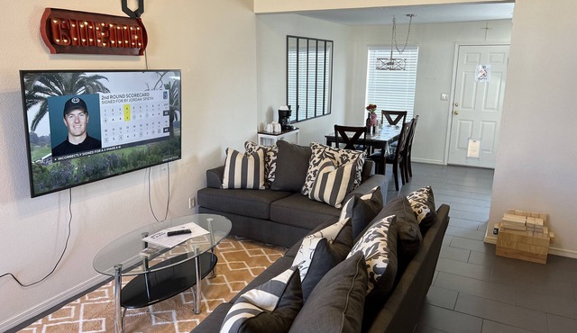 Charming 3-bedroom house in enjoyable El Paso with WiFi, AC