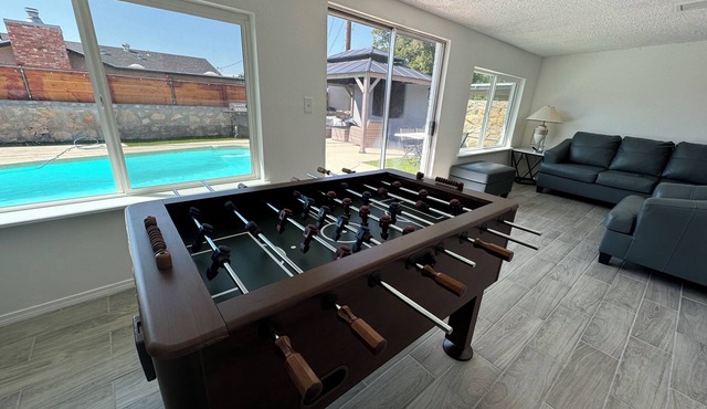 Charming 3-bedroom house with Pool, AC and WiFi in pleasant El Paso