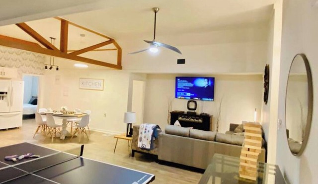 Charming 3-bedroom house in wonderful Memphis with WiFi, AC