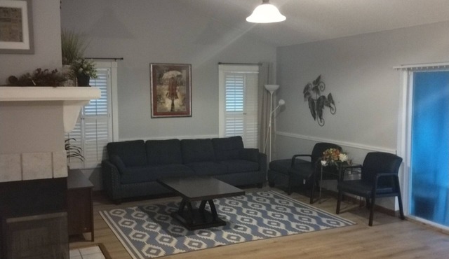 Charming 3-bedroom house with WiFi and AC in enchanting Orlando