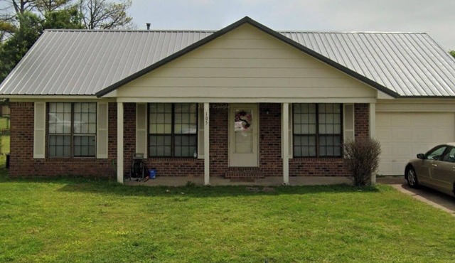 Charming 3-bedroom house with WiFi, AC in delightful Osceola,