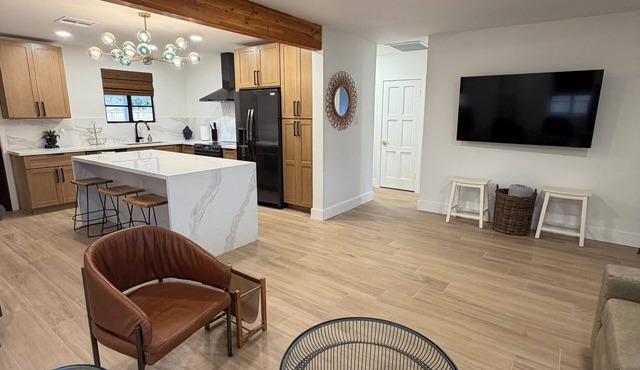 Charming 3-bedroom house with AC in sunny Phoenix