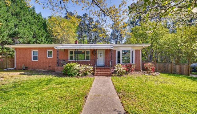 Charming 3-bedroom house in Raleigh- Dragonfly Inn