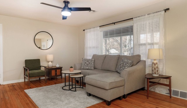 Charming 3-bedroom house in quiet neighborhood
