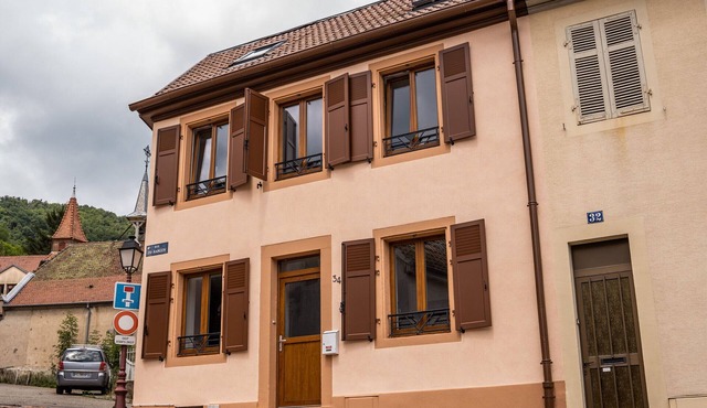 Charming 3-Bedroom House in Historic Thann - Renovated, A/C, Near Trails and Museums