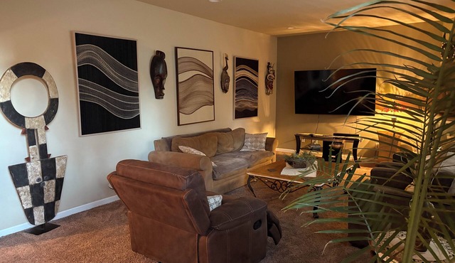 Charming 3-bedroom house in Bend with cool mountain vibes, close to Old Mill