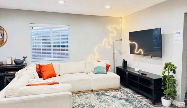 Charming 3-bedroom house with AC and WiFi in marvelous Colton