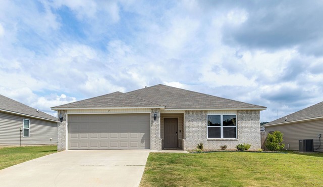 Charming 3-bedroom house in lovely Conway with AC comfort