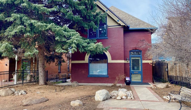 Charming 3-bedroom house w/WiFi and AC in Denver in vibrant restaurant district