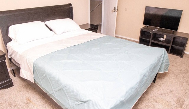 Charming 3-bedroom house in Forney with AC, Free Parking and WiFi