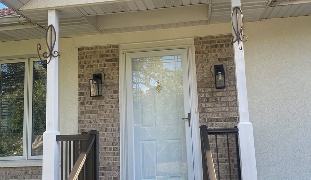 Charming 3-bedroom house next to Six Flags and Military Base in Gurnee