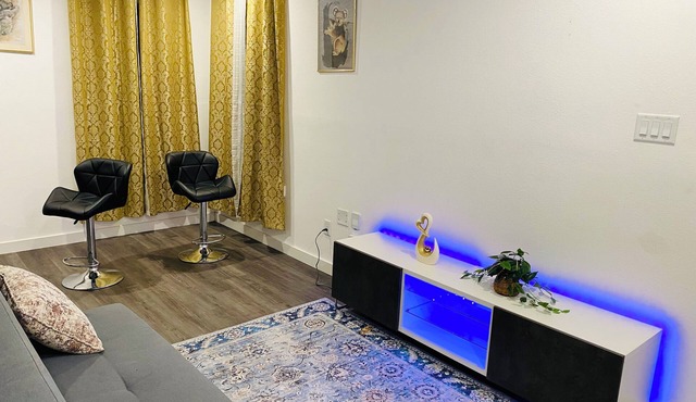 Charming 3-bedroom house in enchanting Houston with WiFi, AC