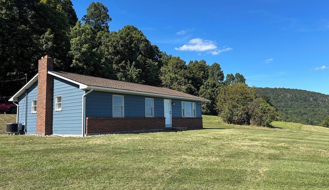 Charming 3-bedroom house in scenic Julian with incredible views