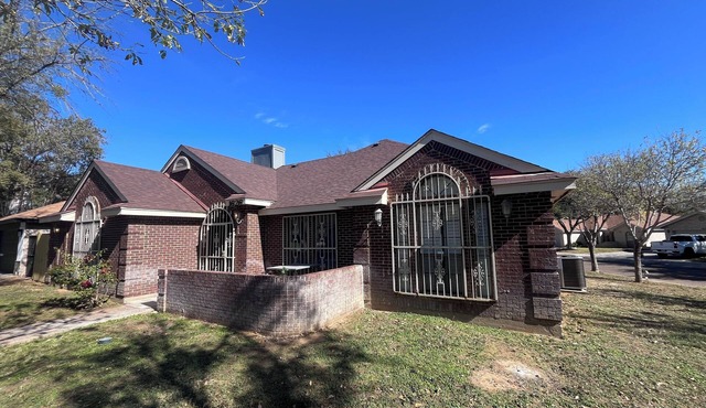 Charming 3-bedroom house in delightful Laredo