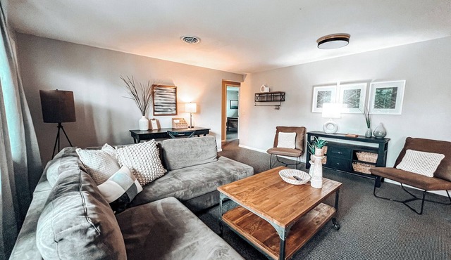 Charming 3-bedroom house Near IWU in Marion, Indiana