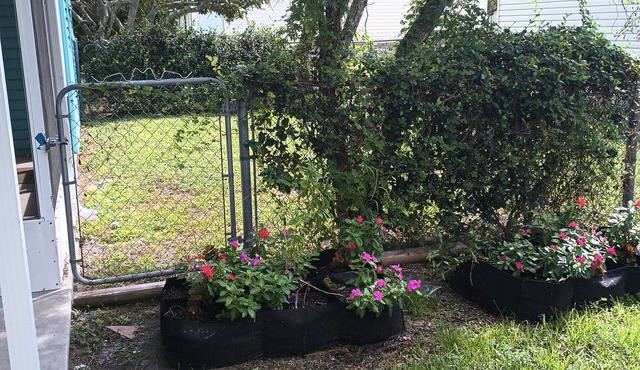 Charming 3-bedroom house with AC, WiFi in fantastic Micco!