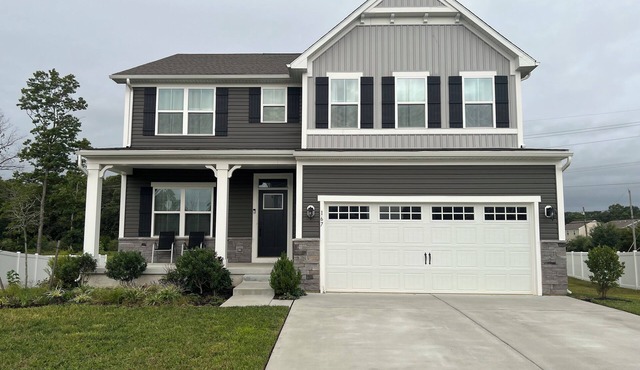 Charming 3-bedroom house with AC in Monroe