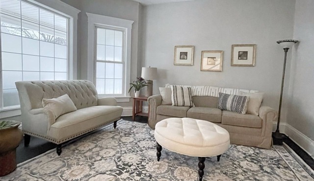 Charming 3-bedroom house in serene Niles with AC