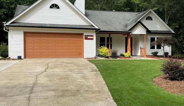 Charming 3-bedroom house in quiet cul-de-sac in Senoia