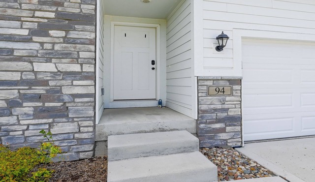 Charming 3-bedroom house with WiFi and AC in lovely Waukee