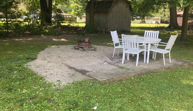 Charming 3-bedroom mobile home in adorable Espyville with WiFi, AC