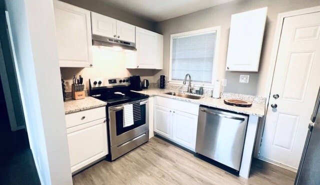 Charming 3-Bedroom Near Downtown Birmingham!