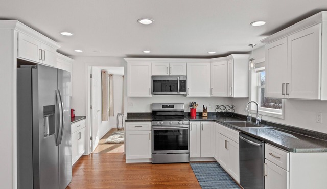 Charming 3-bedroom newly renovated house located in the Village of Amherst