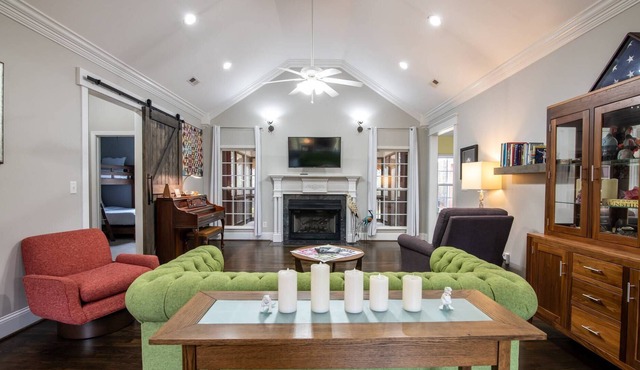 Charming 3 Bedroom on Private Land w/Lots of Space