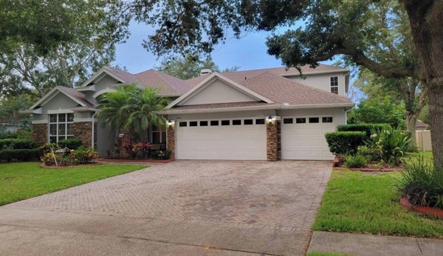 Charming 3 Bedroom Paradise with Pool