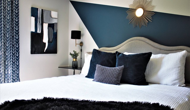 Charming 3-bedroom ranch home, back deck, close to ATL, in peaceful Norcross