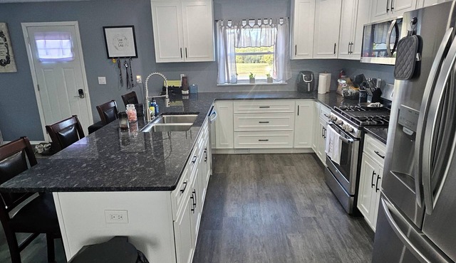 Charming 3-bedroom ranch house in enchanting Westmoreland .