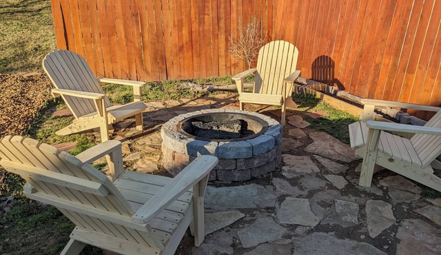 Charming 3-Bedroom Retreat with Fenced Yard & Fire Pit in North Jackson