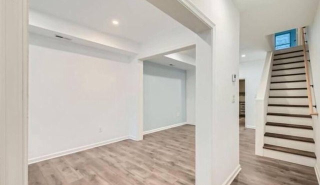 Charming 3-bedroom townhome with AC, WiFi in marvelous Baltimore