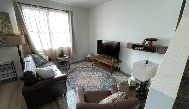 Charming 3-bedroom townhome with 2 T.V. areas in brilliant Johnstown