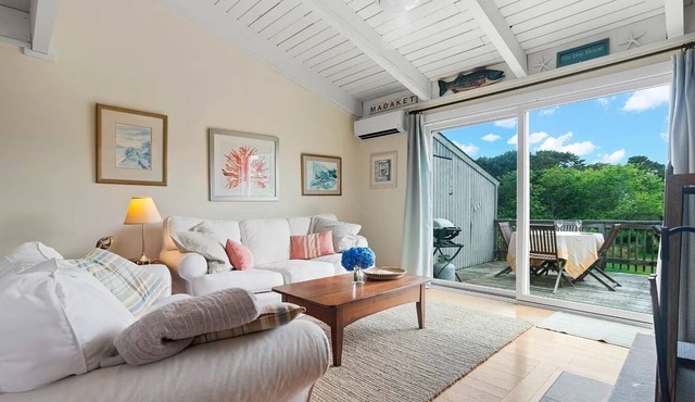 Charming 3-bedroom townhome in fabulous Nantucket. Walk to Madaket!