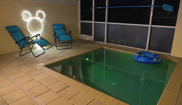 Charming 3-bedroom townhome with fitness room and private pool in Clermont