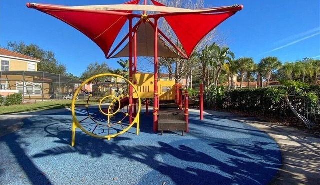 Charming 3-bedroom townhome in Kissimmee Hot Tub free