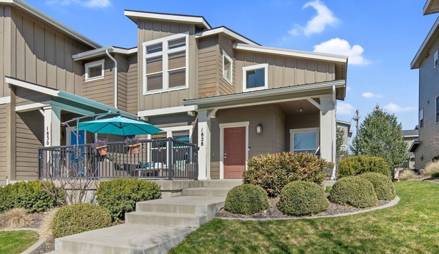 Charming 3-bedroom townhome with WiFi, AC in delightful Spokane