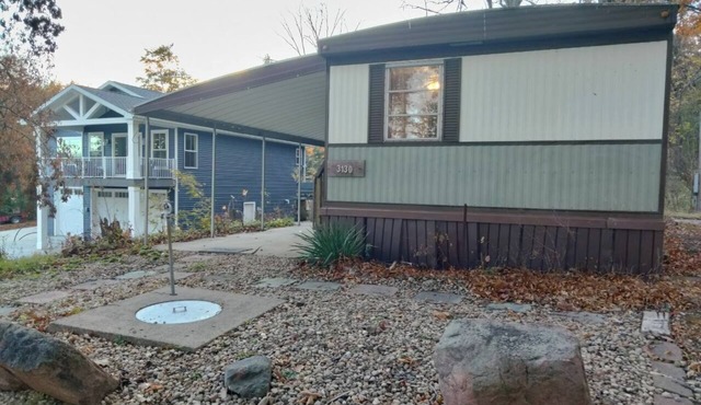 Charming 3-bedroom Trailer with WiFi, AC in lovely Angola